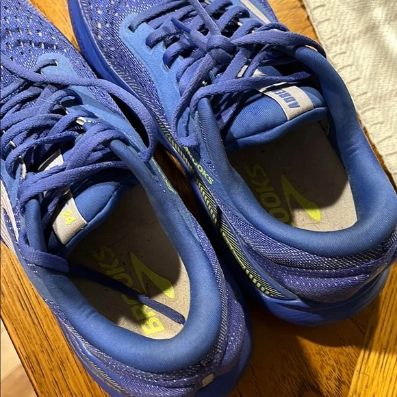 Brooks  ADRENALINE GTS Athletic Running Shoes Comfort (without original box) - Picture 9 of 16